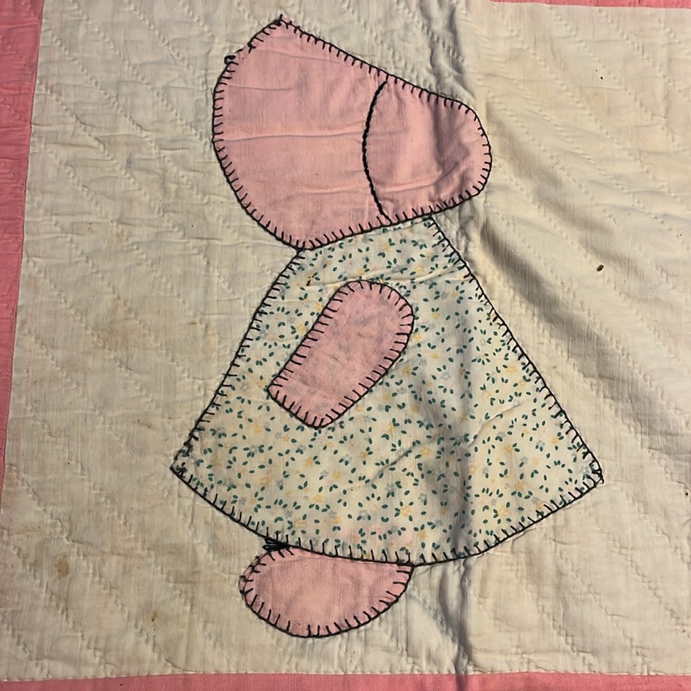 Antique handmade pink quilt (7) - Picture 3 of 10